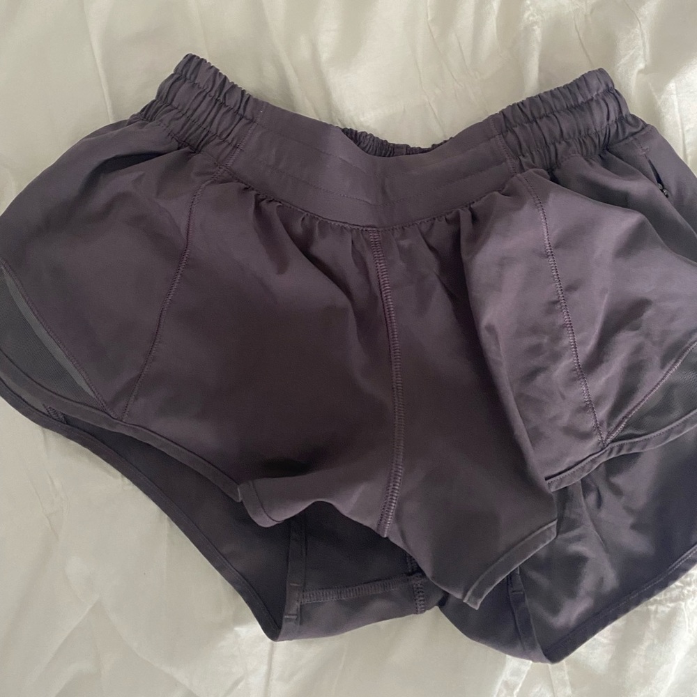 Lululemon hotty hot shorts 2.5 length